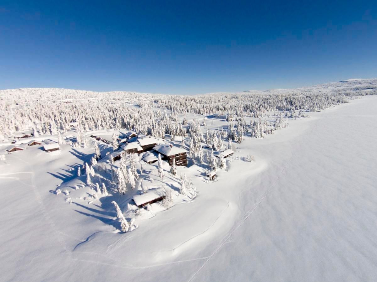 Hotel Rustad innevato visto dall’alto - Norvegia