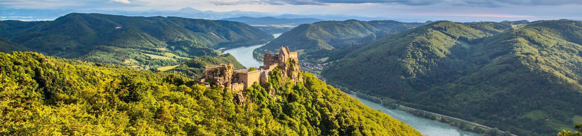 Viaggi in bicicletta e itinerari lungo il Danubio nel 2026 sull’EuroVelo 6