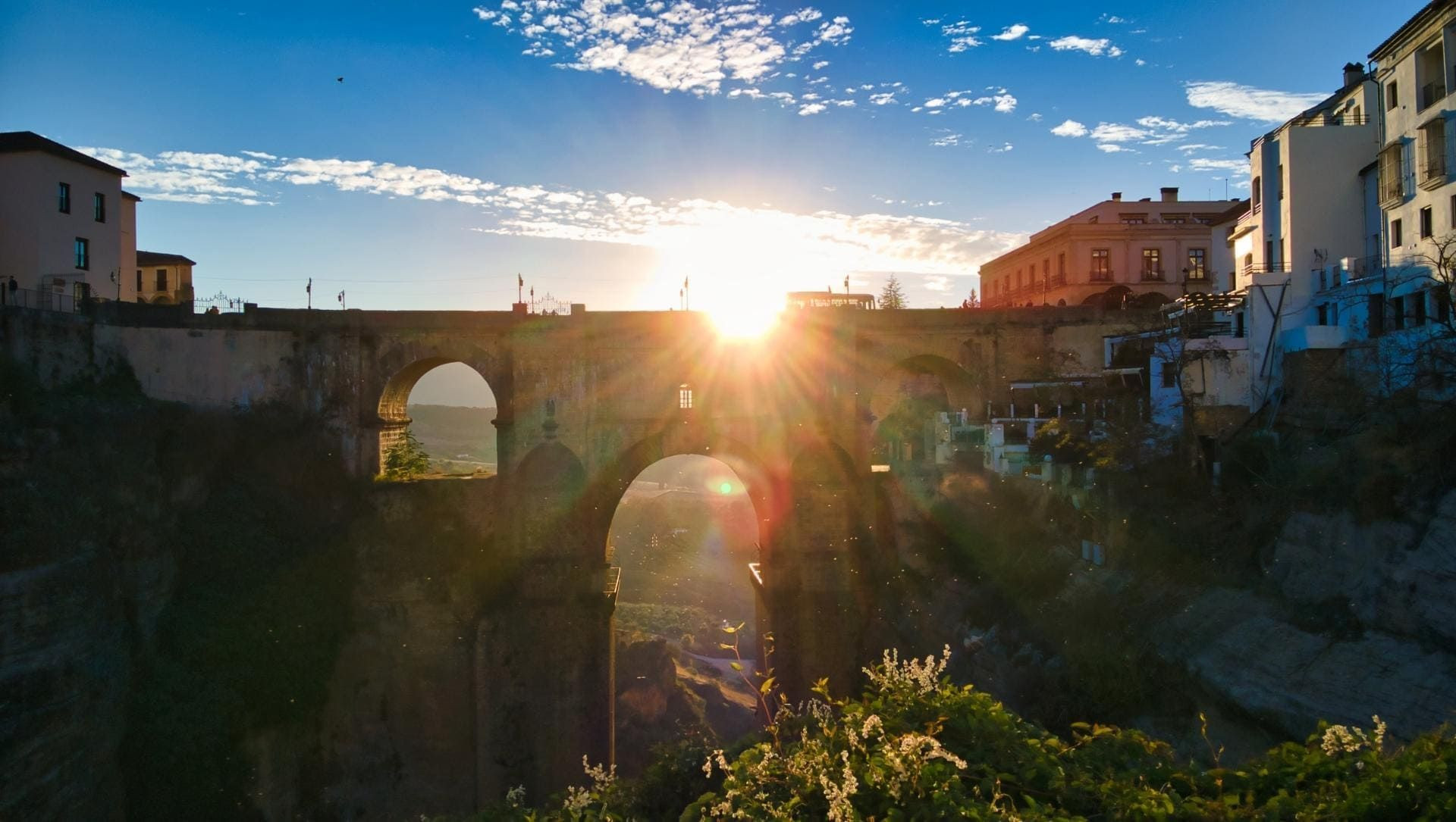 Puente Nuevo sopra le gole del Tajo al tramonto - Ronda - Andalusia - Spagna