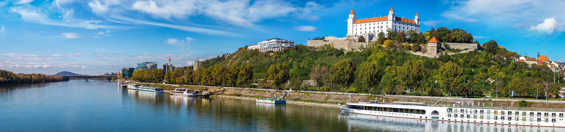 Bratislava - vista sul Danubio e sul castello