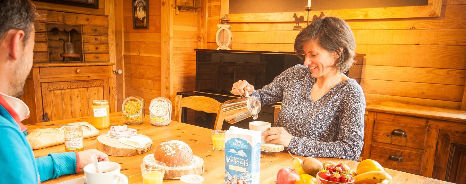 Colazione in un gîte di legno - Vercors - Alpi - Francia