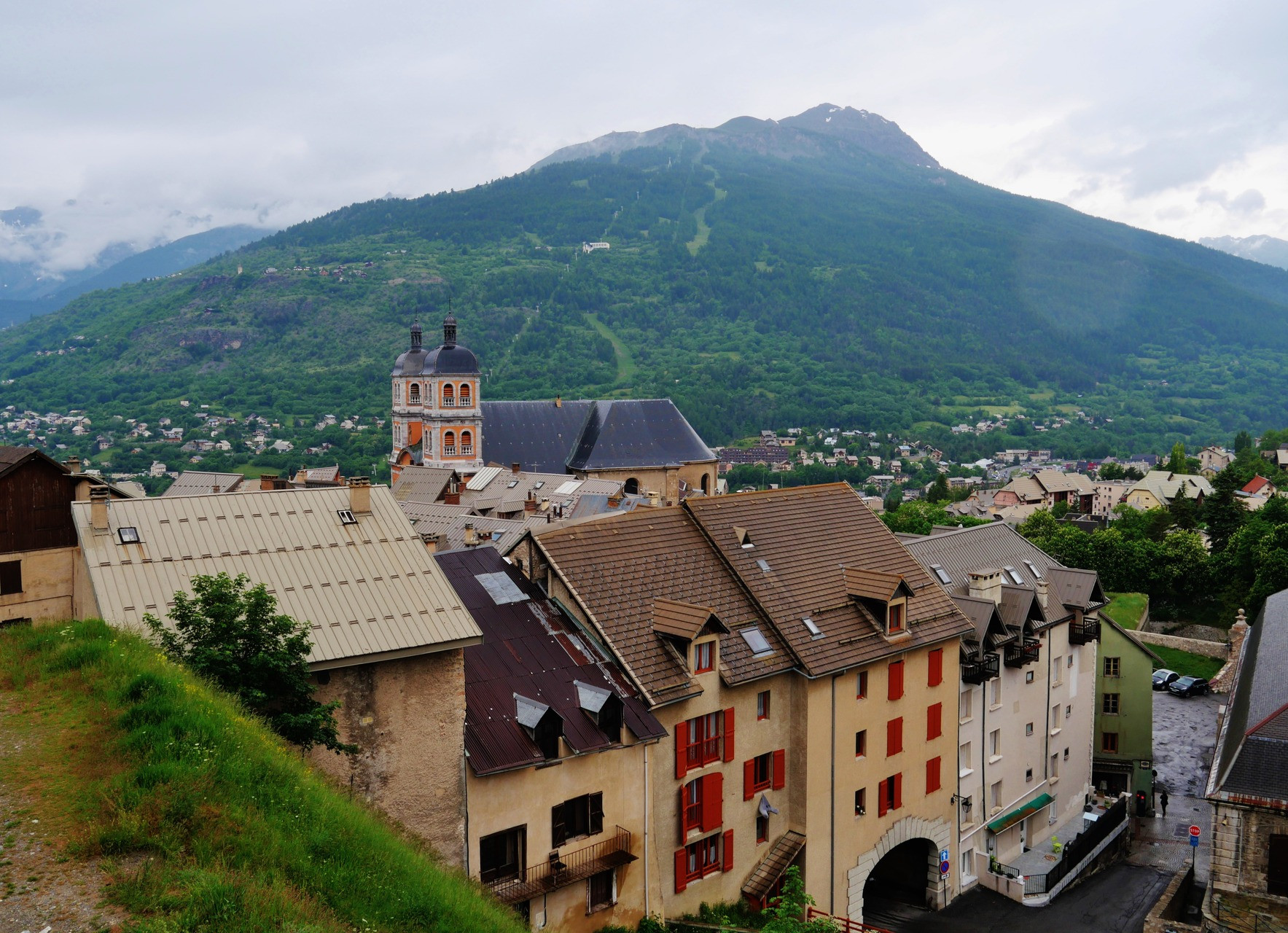 La Cité Vauban di Briançon vista dal Fort du Château, Hautes-Alpes
