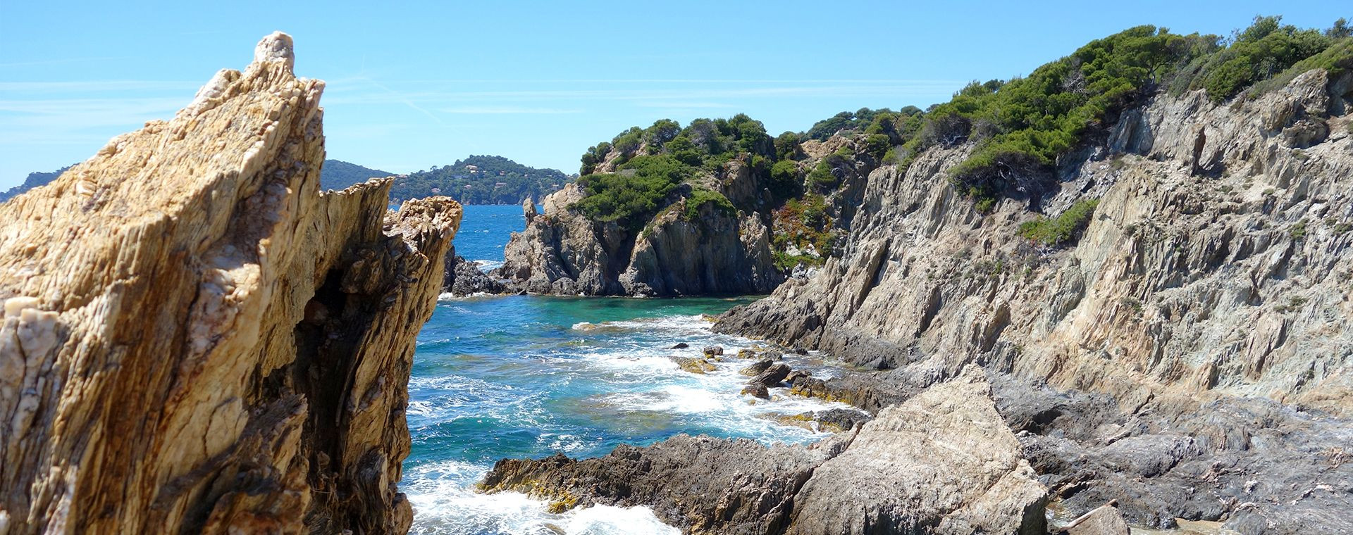 Caletta rocciosa della Côte Sauvage - Penisola di Giens - Var - Francia