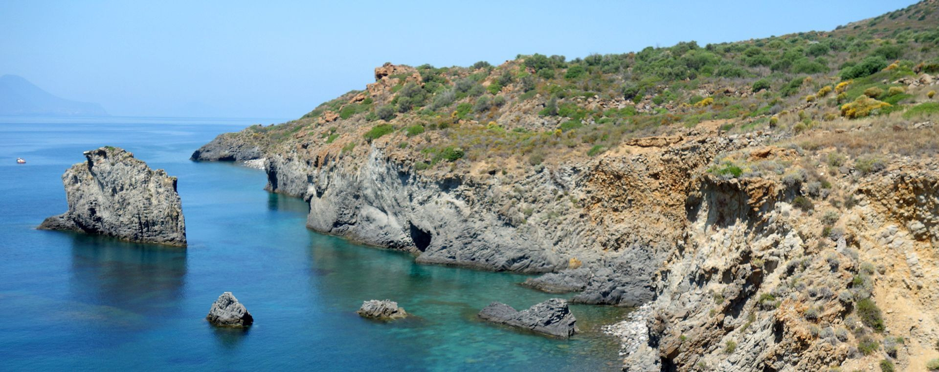 Crique Cala Junco Ile Panarea - Italie