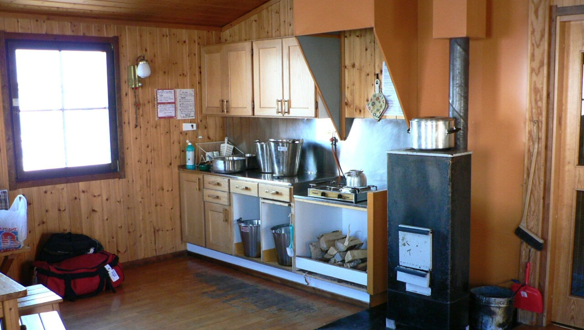 Cucina di un rifugio sulla Pista Reale - Svezia