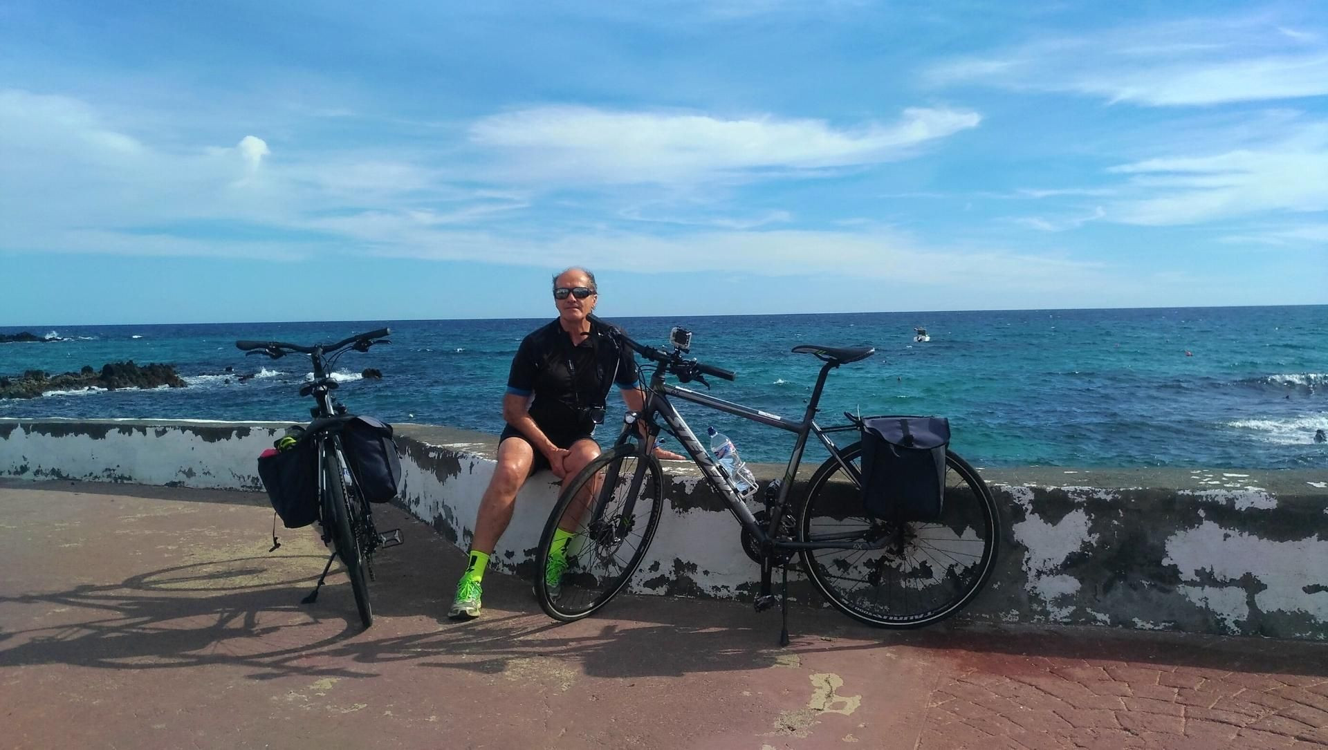 Pausa in bicicletta sull’Atlantico - Lanzarote - Canarie - Spagna