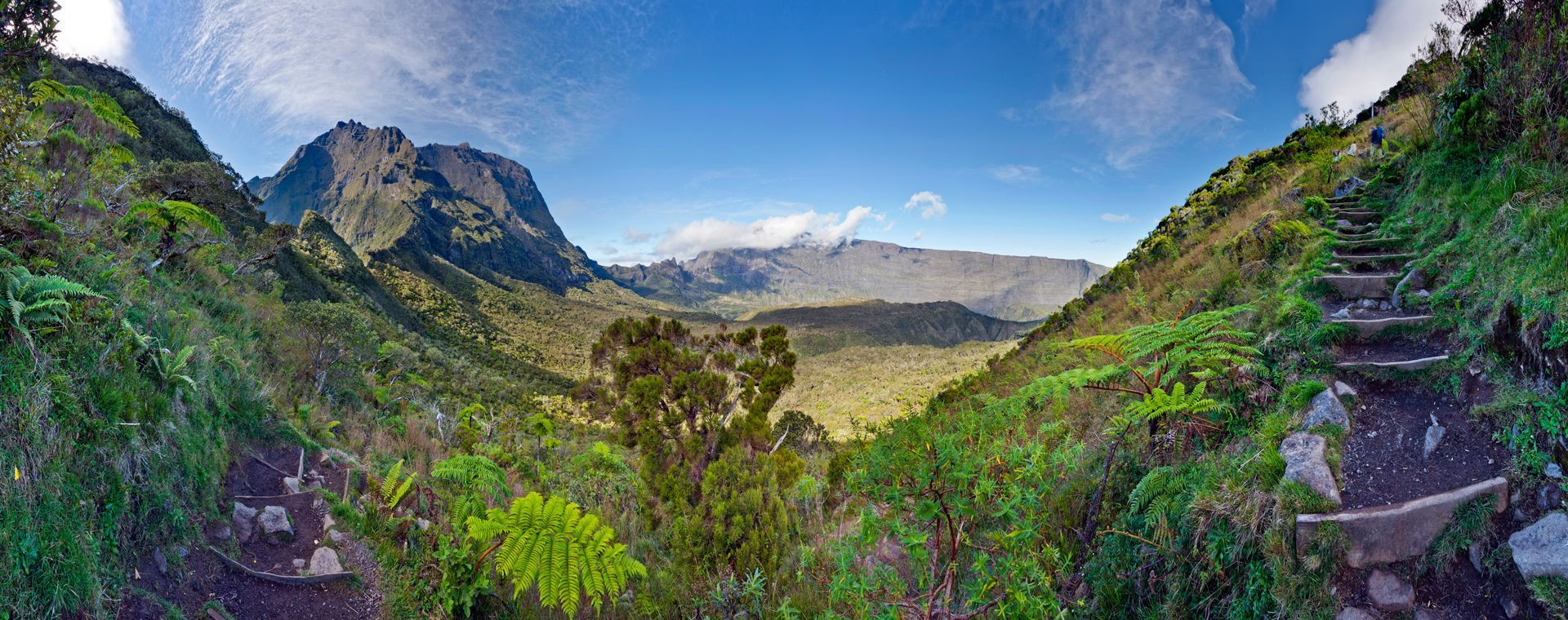 Discesa nella Plaine des Tamarins, circo di Mafate - isola della Riunione