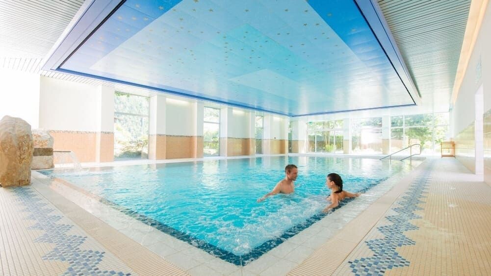 Piscina coperta dell’area benessere dell’hotel Salina Maris - Porto Moniz - Madeira - Portogallo