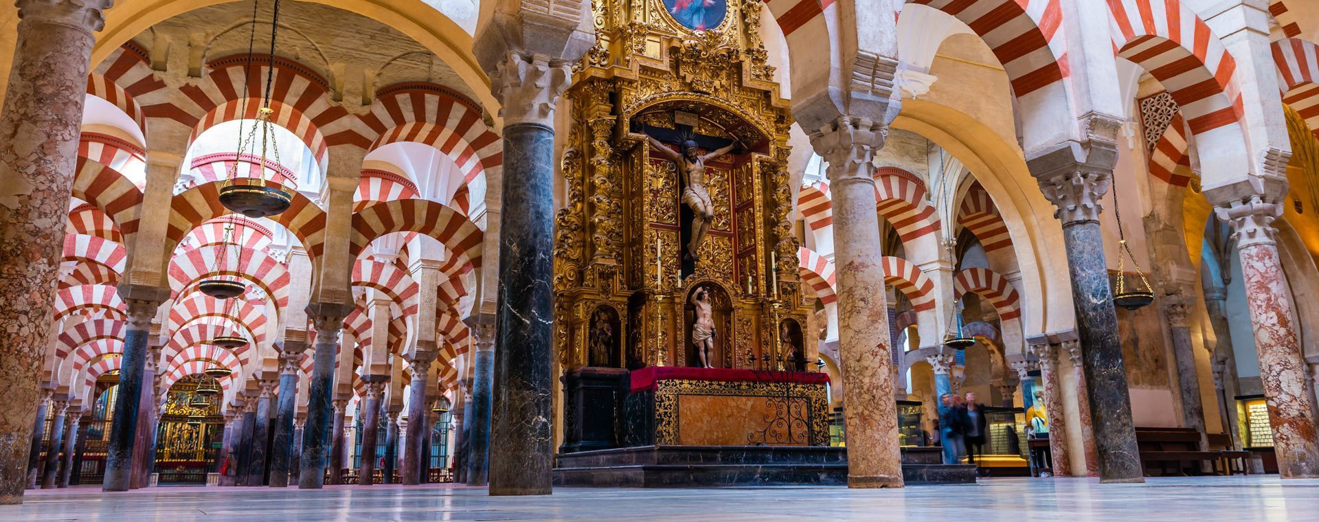 Interno della Moschea-Cattedrale e archi bicolori - Cordova - Andalusia - Spagna
