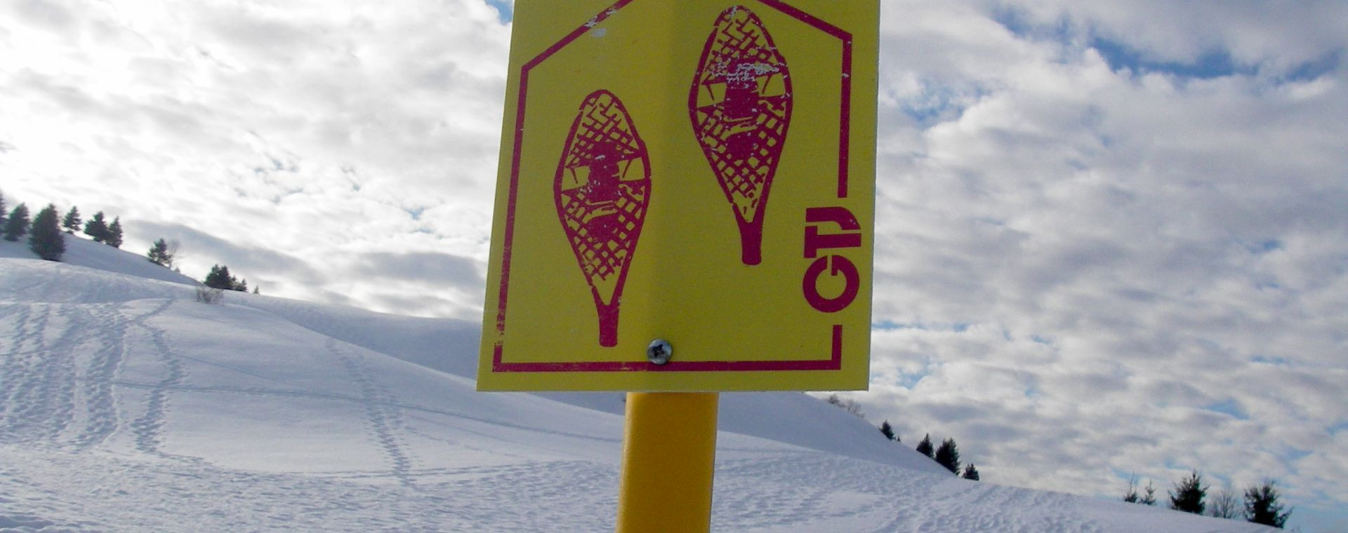 Segnavia per ciaspole sulla neve - Giura in inverno - Francia