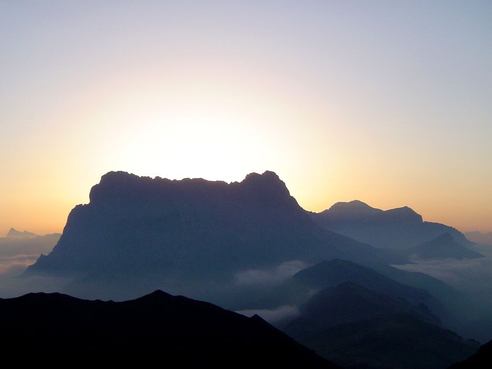 Luce del mattino dal rifugio Alpe di Tires, Dolomiti