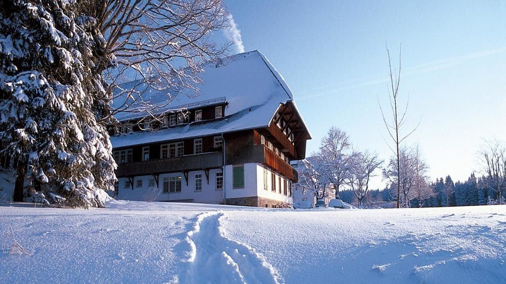 Fattoria tradizionale sotto la neve - Foresta Nera - Germania
