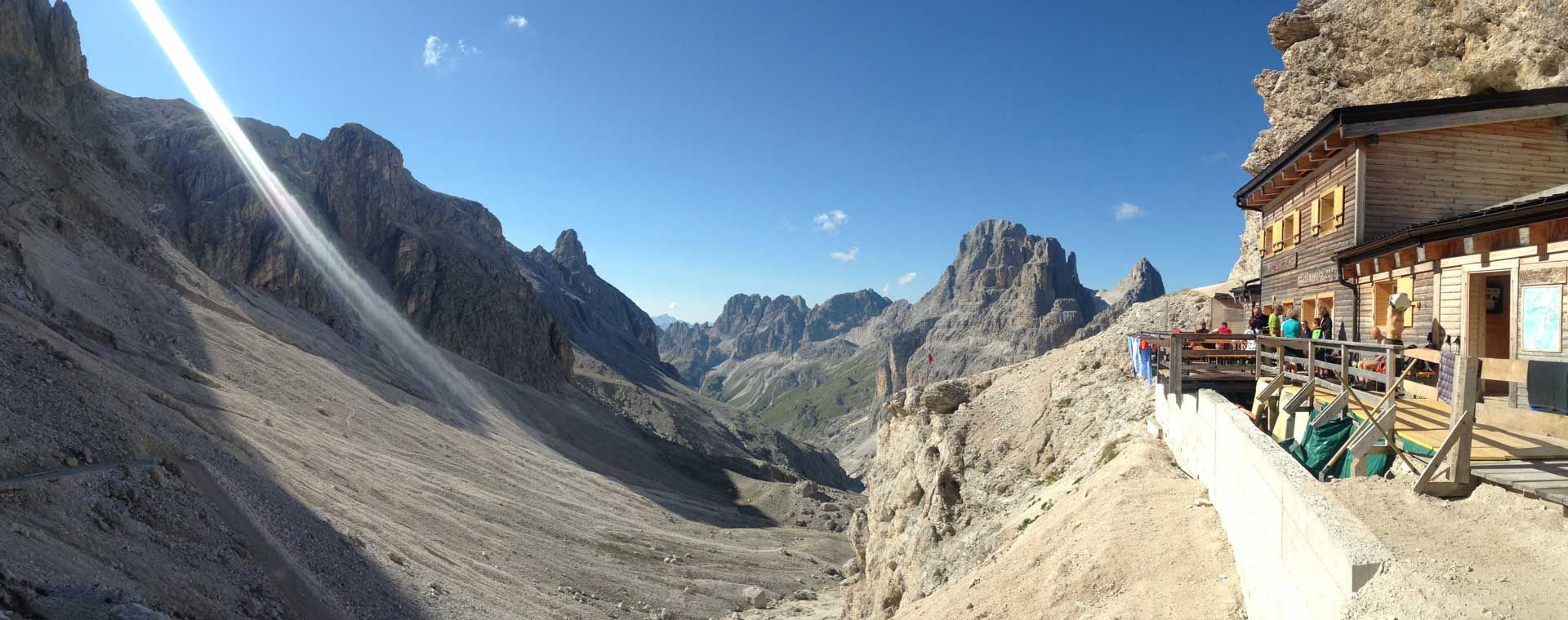 Massif du Rosengarten depuis le refuge Passo Principe - Dolomites - Italie