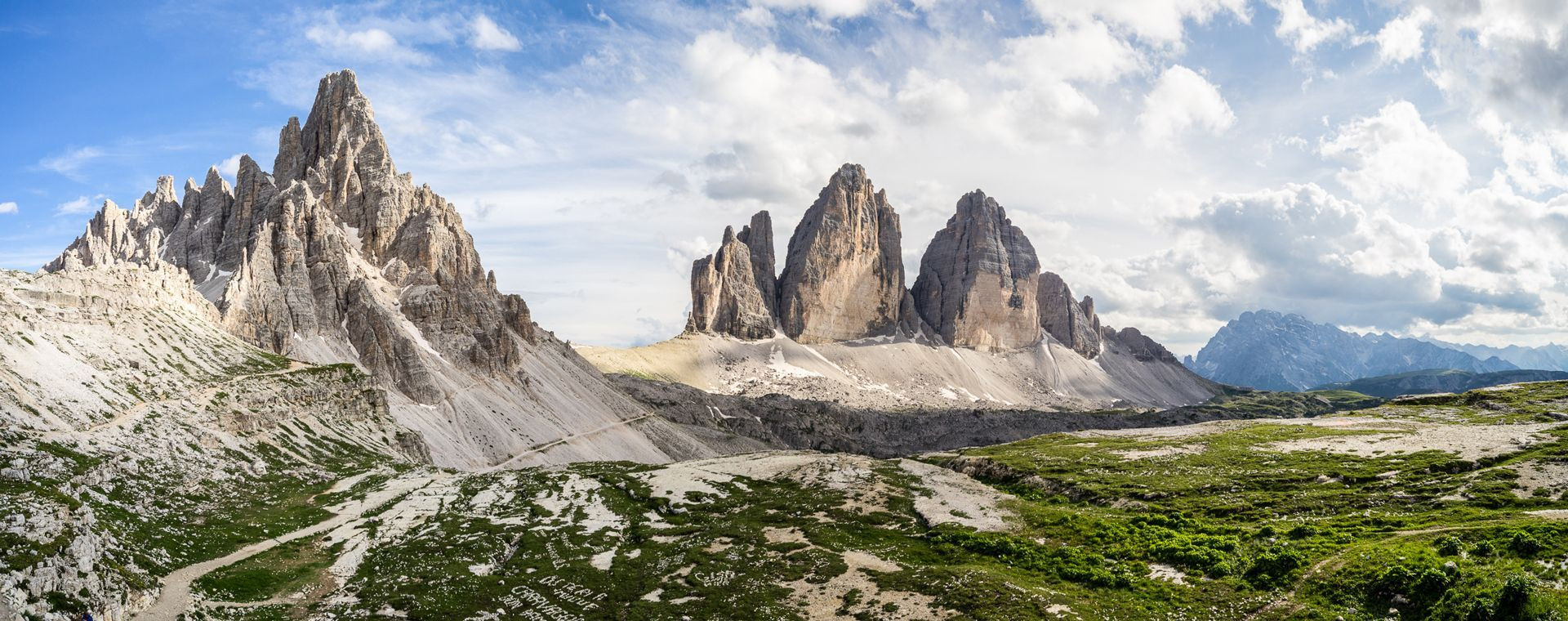 Monte Paterno et Tre Cime di Lavaredo - Dolomites - Italie