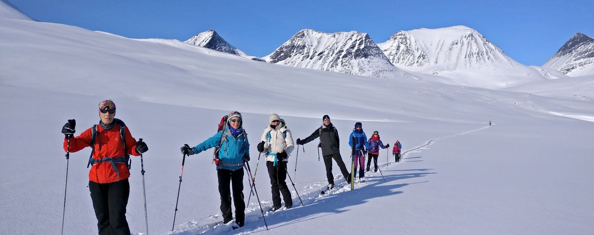 Sciatori di fondo escursionistico sulla Pista Reale - Kungsleden - Lapponia svedese