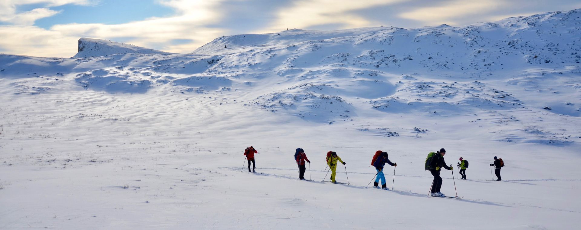 Sci alpinismo nordico in fila - Vercors - Alpi - Francia