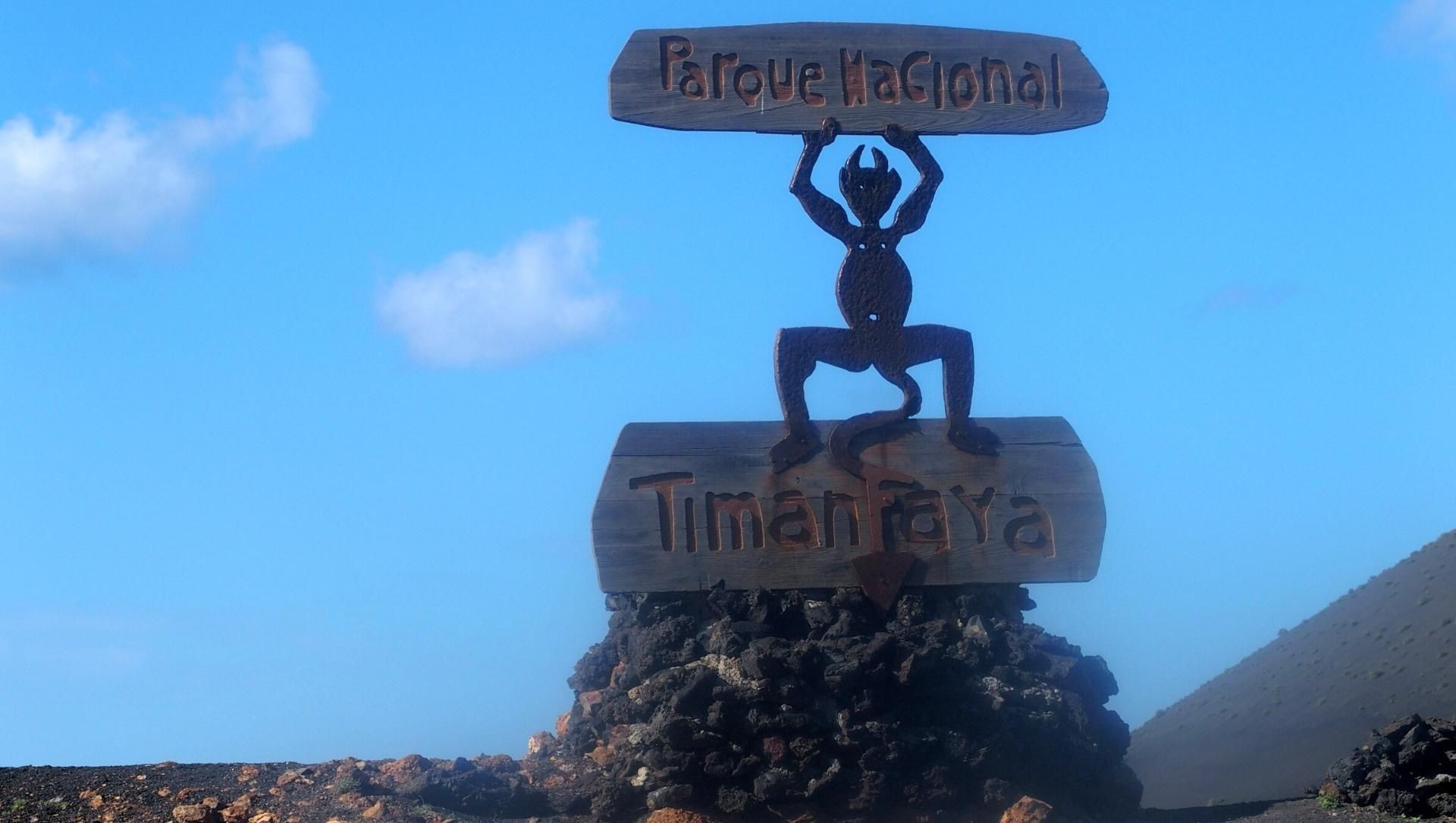 © Jean-Claude Praire Cartello del diavolo nel Parco nazionale di Timanfaya - Lanzarote - Spagna