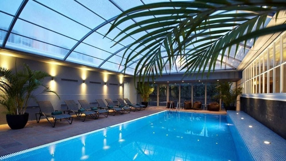 Piscina coperta dell’Hotel Porto Bay - Madeira - Portogallo