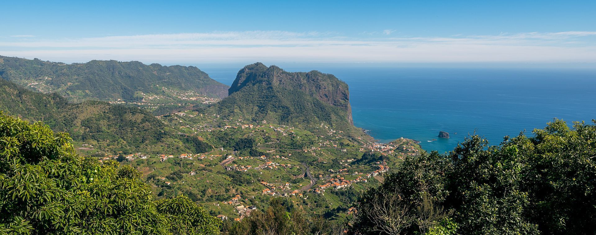 Porto da Cruz dal belvedere di Portela - Madeira - Portogallo