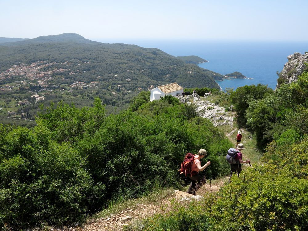 Camminata verso la cappella di Agios Simeon, Corfù