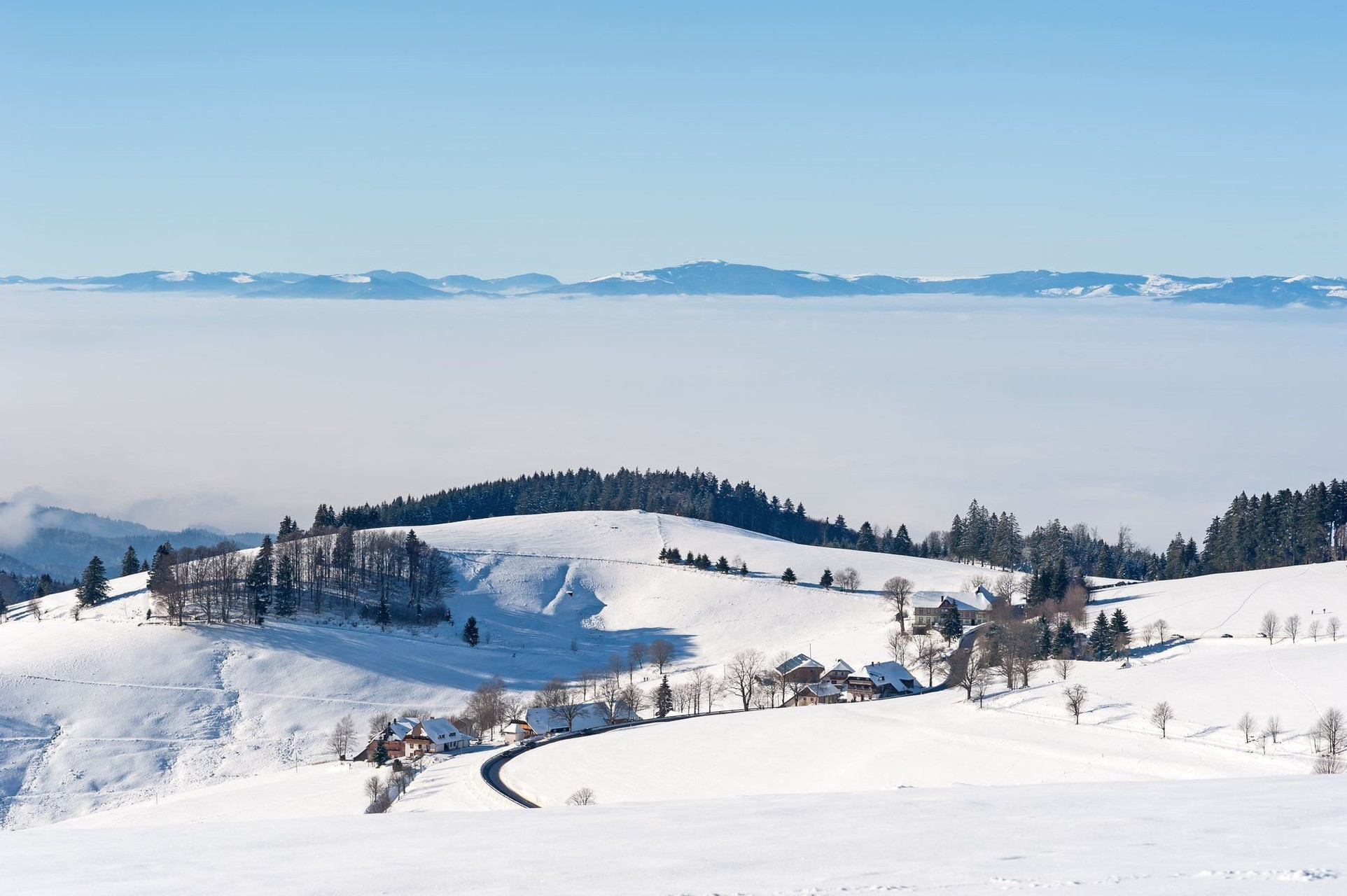 © Michel Madre Escursione con le ciaspole nei Pirenei Orientali - Francia