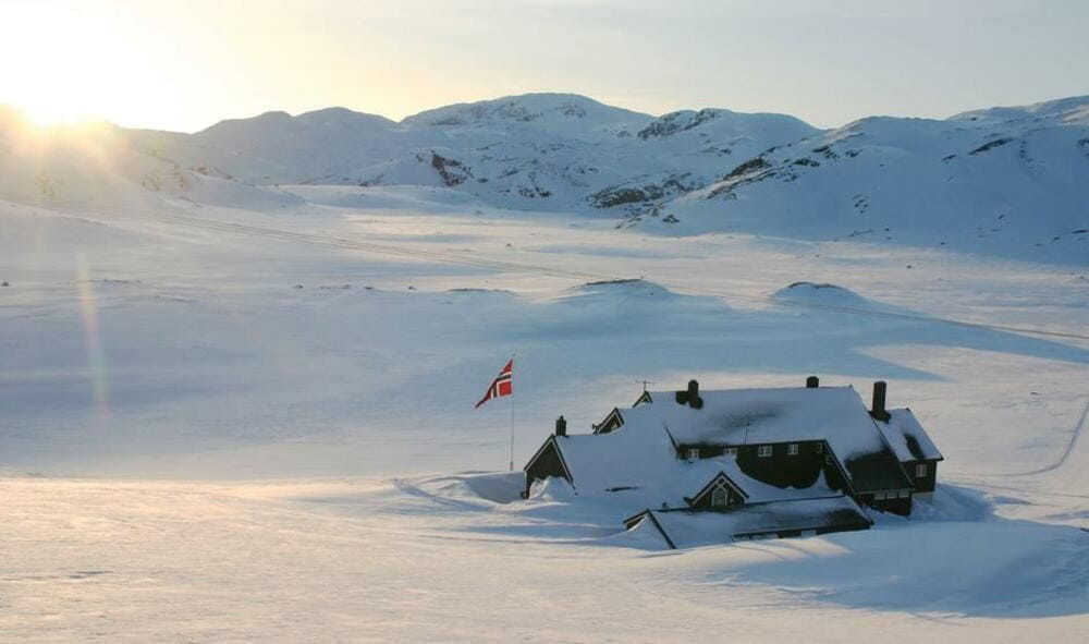 Rifugio Geiterygghytta innevato - Hardangervidda - Norvegia