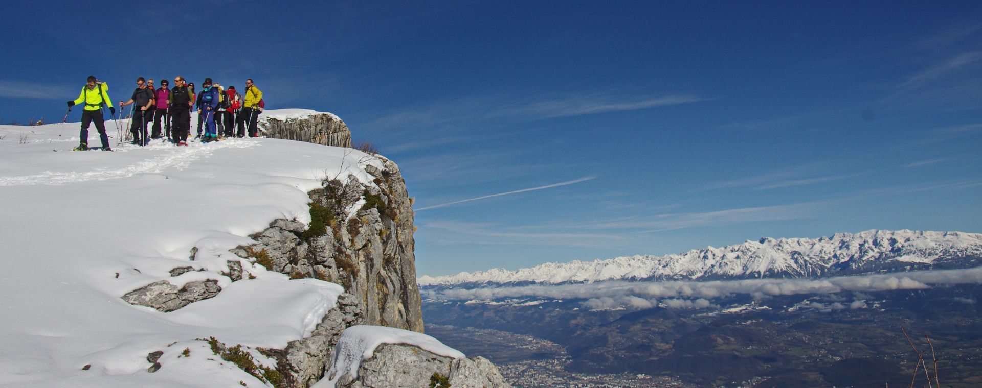 Escursionisti con le ciaspole sopra Grenoble - Vercors - Francia