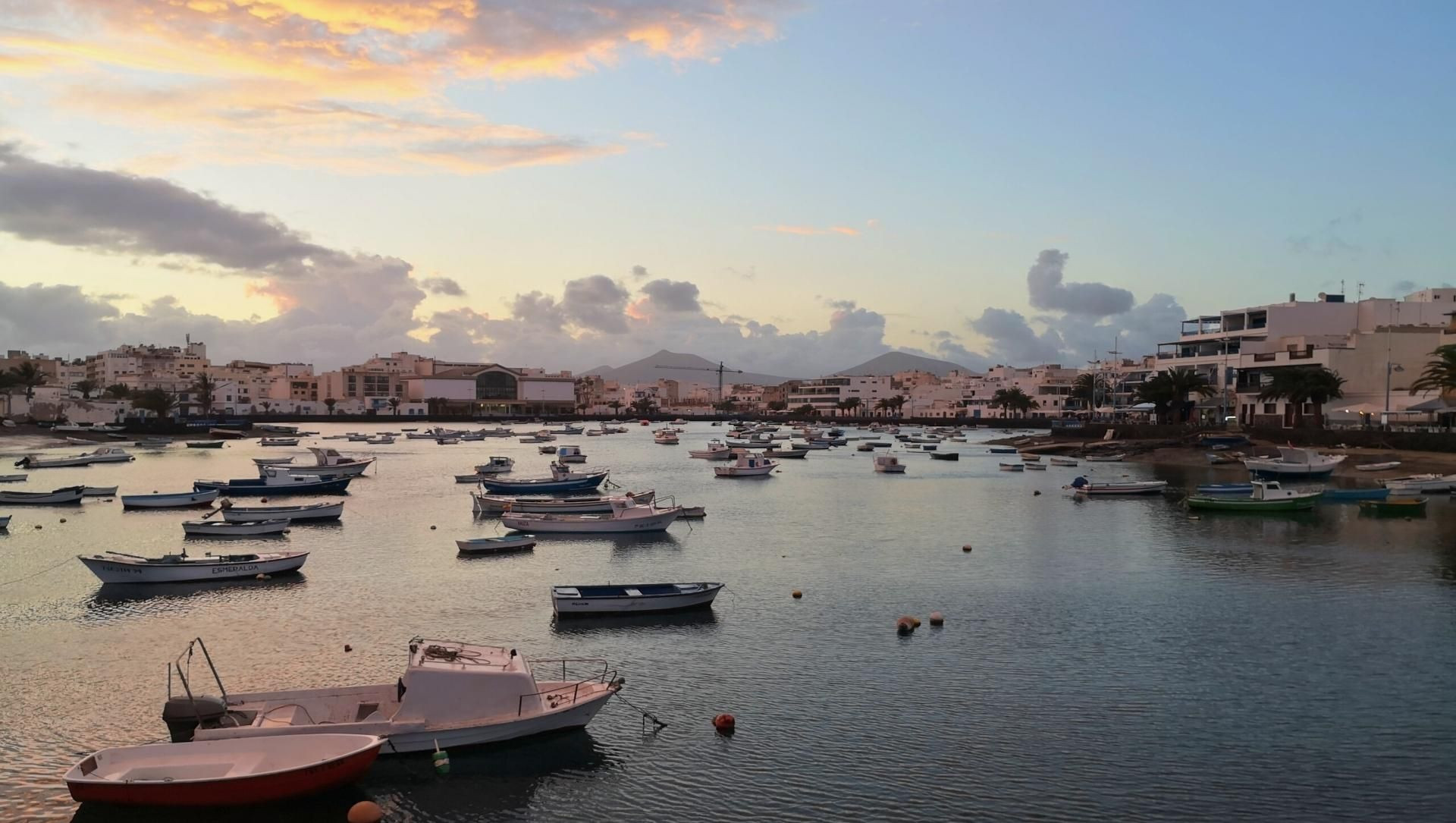 © Julie Marienval Tramonto sul porto di Arrecife - Lanzarote - Spagna