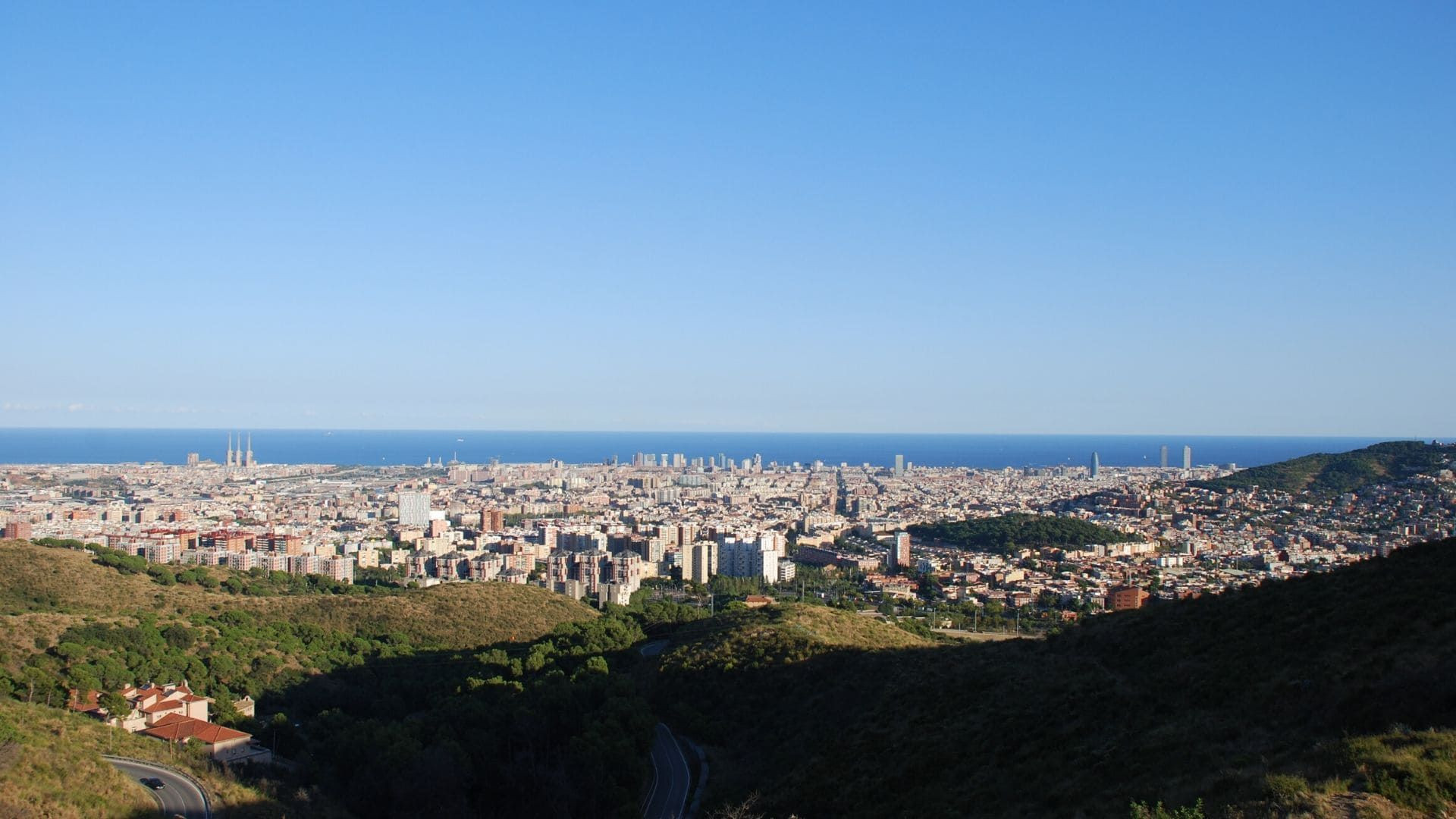 Vista su Barcellona dal parco naturale di Collserola - Catalogna - Spagna