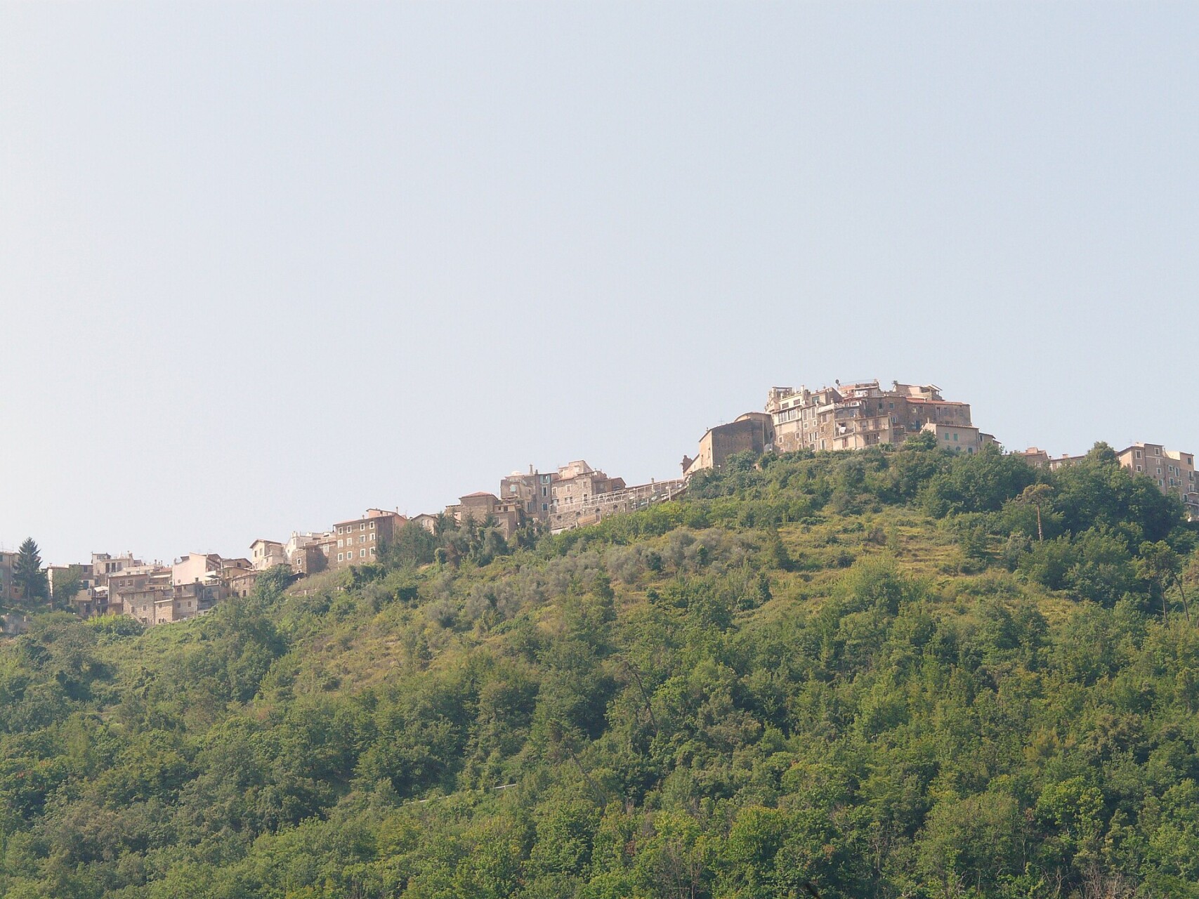 © Davide Papalini Borgo sul crinale - Perinaldo - Liguria Italia