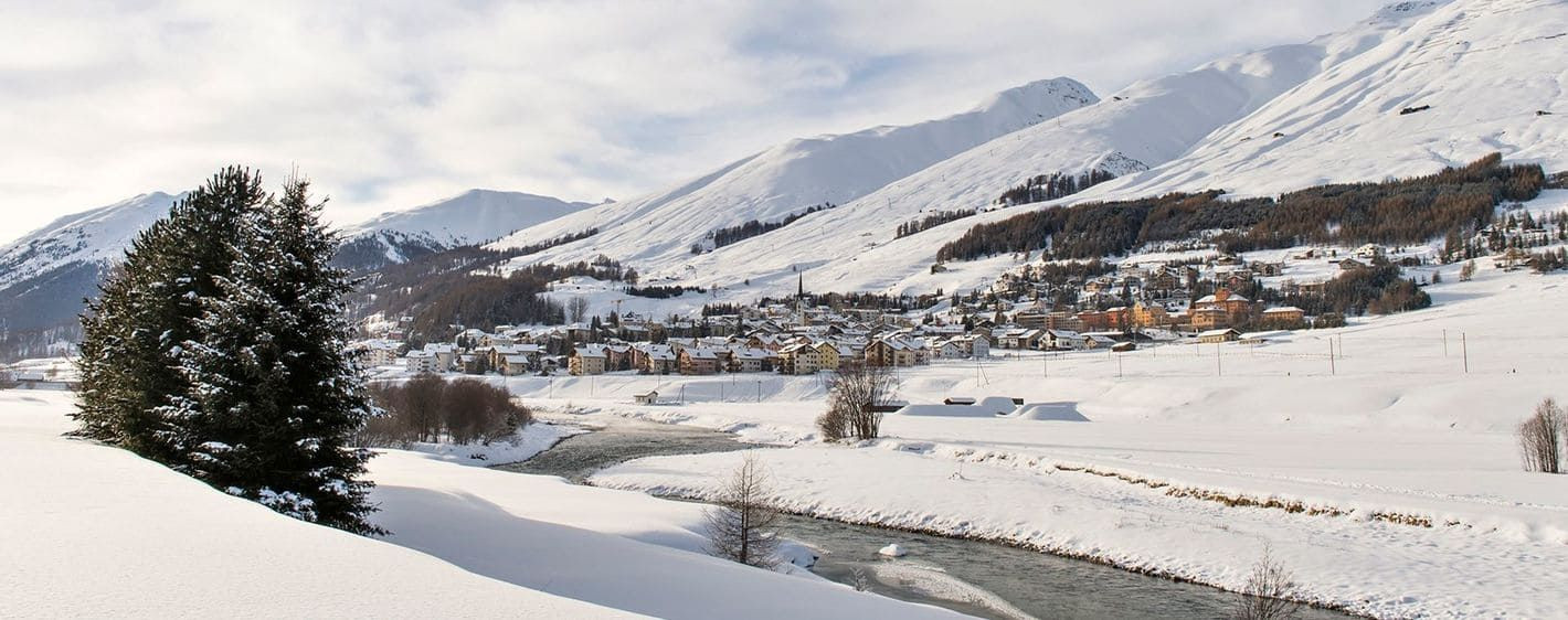 Villaggio di Zuoz in inverno - Engadina - Svizzera