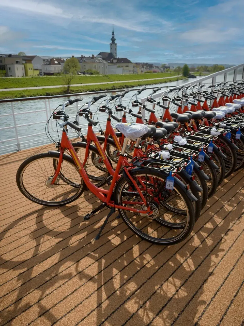 Bicicletta e barca